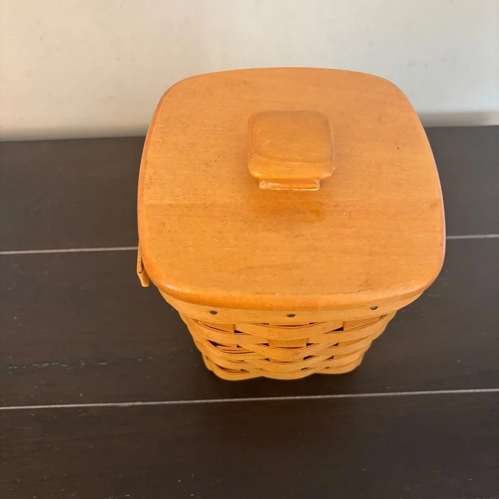 Longaberger | Spoon Basket with Wood Lid and Divider | 1999 Dresden‎ Ohio USA
